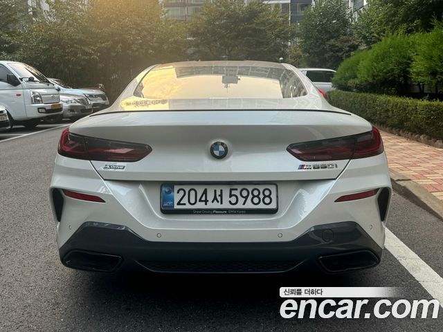 BMW 8-Series 2025 — photo 5