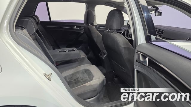 Volkswagen Golf 2015 — photo 12