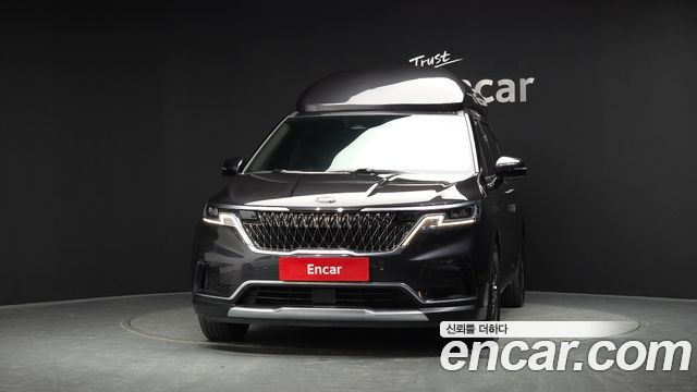 Kia Canival 2021 — photo 3