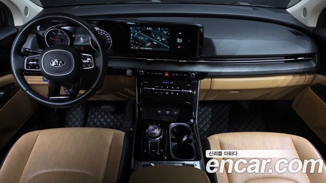 Kia Canival 2021 — photo 10
