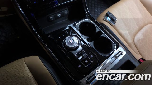 Kia Canival 2021 — photo 12