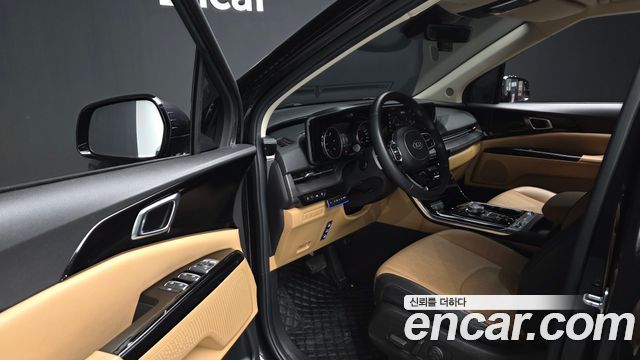 Kia Canival 2021 — photo 13