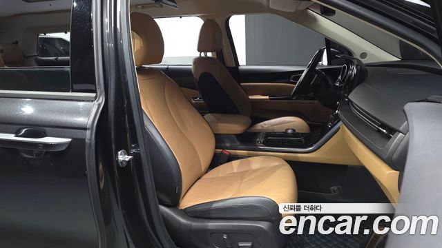 Kia Canival 2021 — photo 18
