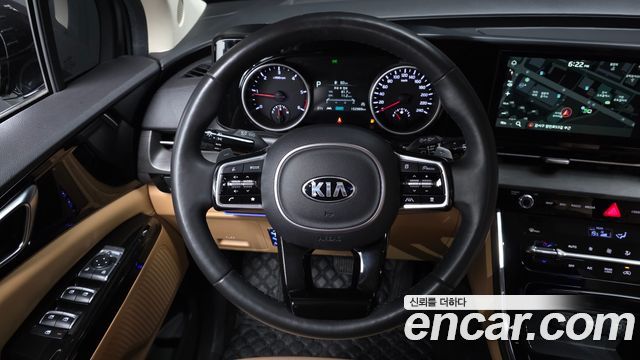Kia Canival 2021 — photo 19