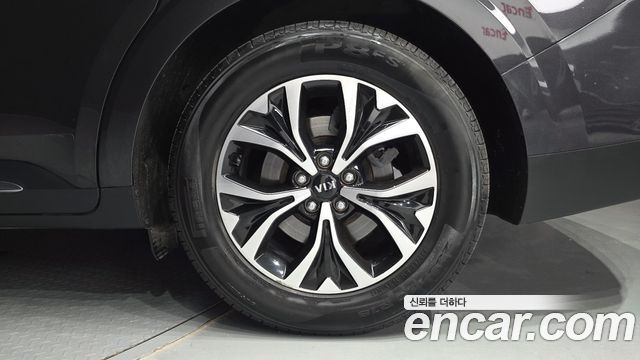 Kia Canival 2021 — photo 7