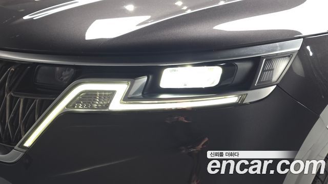 Kia Canival 2021 — photo 8