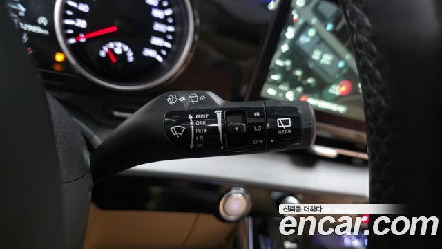 Kia Canival 2021 — photo 34