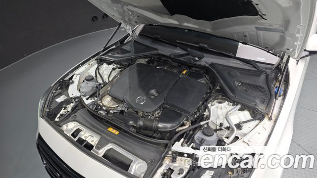 Mercedes-Benz E-Class 2024 — photo 6