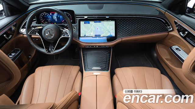 Mercedes-Benz E-Class 2024 — photo 10