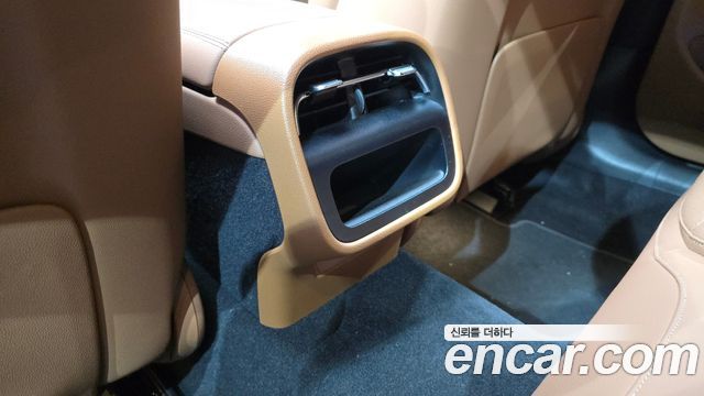 Mercedes-Benz E-Class 2024 — photo 32