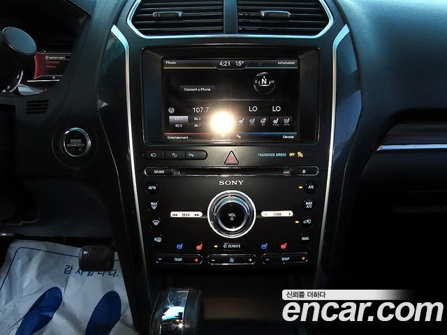 Ford Explorer 2016 — photo 12