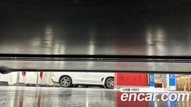 Tesla Model Y 2023 — photo 19