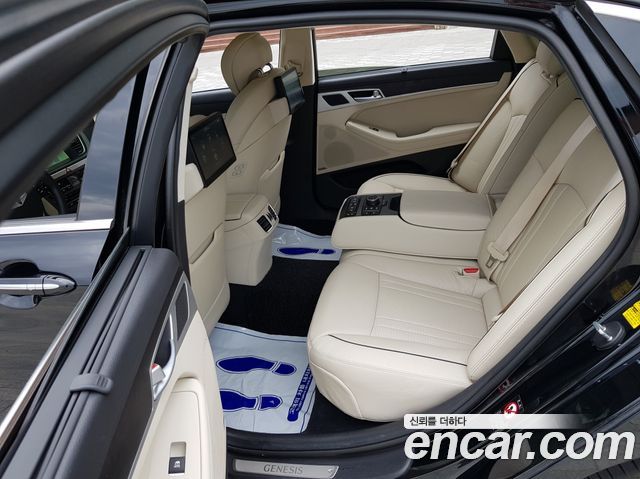 Hyundai Genesis 2015 — photo 2
