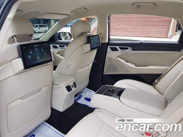Hyundai Genesis 2015 — photo 12