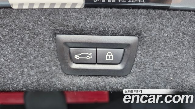 BMW 5-Series 2018 — photo 20