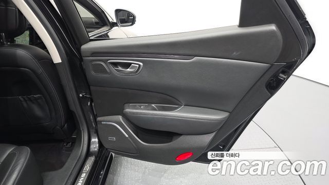 Renault Korea SM6 2017 — photo 15