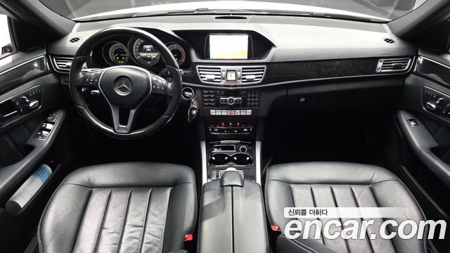 Mercedes-Benz E-Class 2014 — photo 7