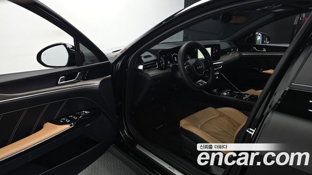 Kia K5 2023 — photo 13