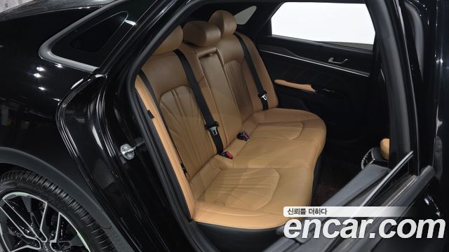 Kia K5 2023 — photo 18