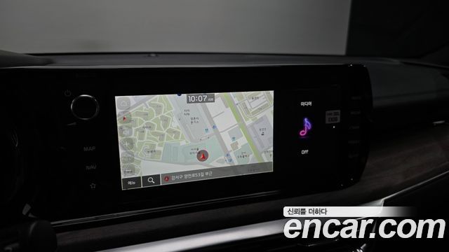 Kia K5 2023 — photo 21