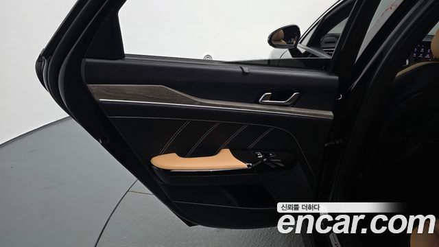 Kia K5 2023 — photo 15