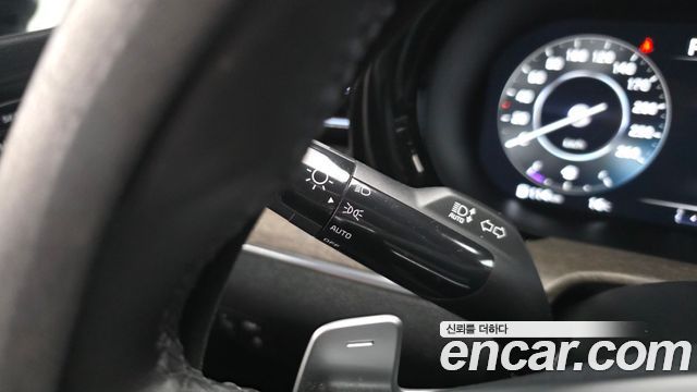 Kia K5 2023 — photo 27
