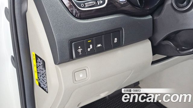 Kia Canival 2019 — photo 14