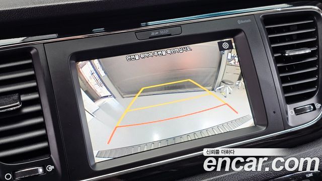 Kia Canival 2019 — photo 16