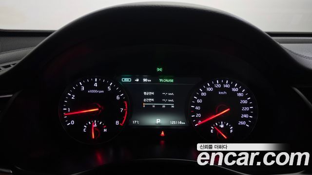 Kia K7 2017 — photo 11