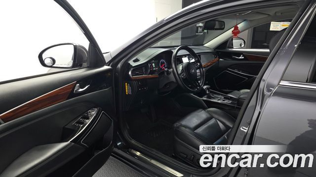 Kia K7 2017 — photo 13