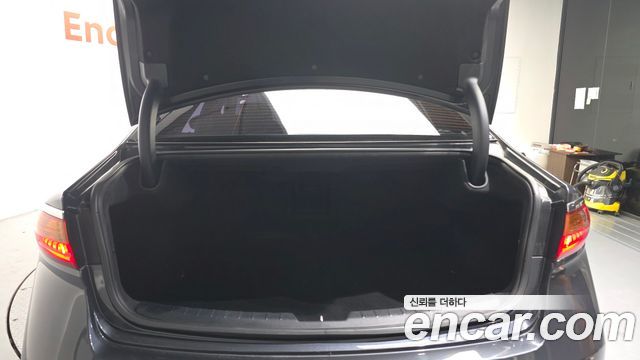 Kia K7 2017 — photo 26