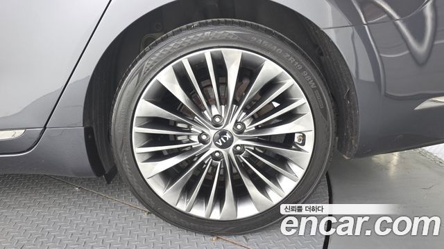 Kia K7 2017 — photo 7