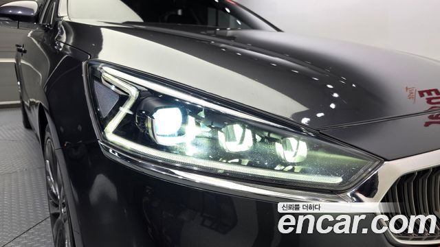 Kia K7 2017 — photo 8