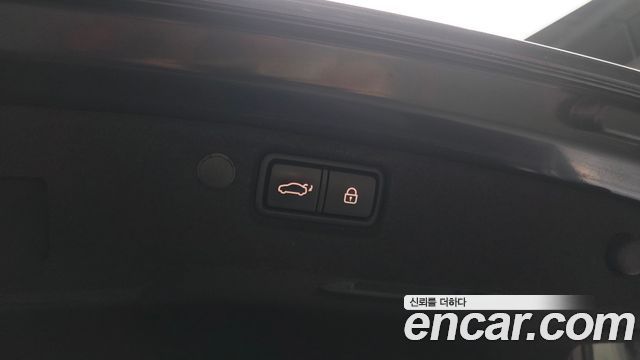Kia K7 2017 — photo 27
