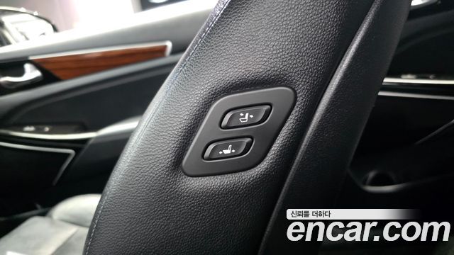 Kia K7 2017 — photo 29