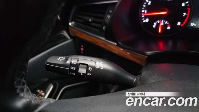 Kia K7 2017 — photo 35