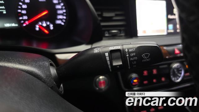 Kia K7 2017 — photo 36