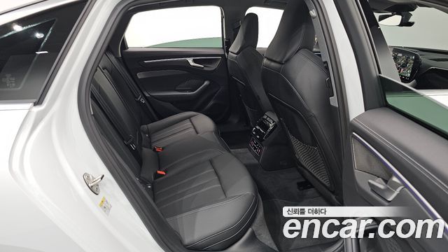 Audi A6 2026 — photo 18