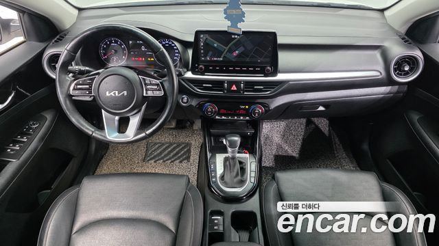 Kia K3 2022 — photo 10