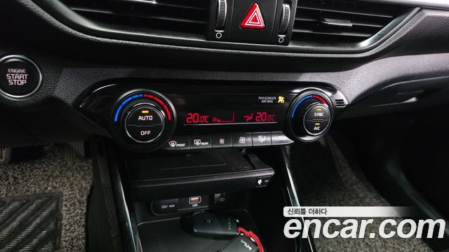 Kia K3 2022 — photo 23