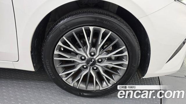 Kia K3 2022 — photo 7