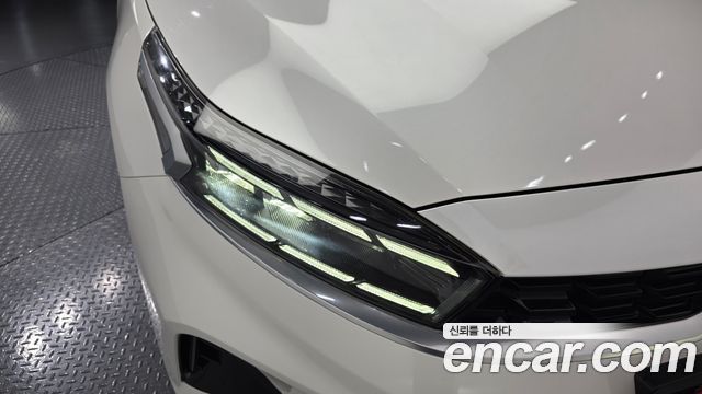 Kia K3 2022 — photo 8