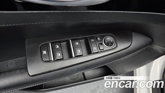 Kia K3 2022 — photo 28