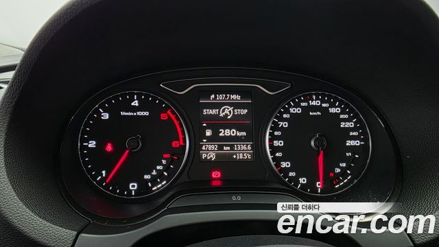 Audi A3 2015 — photo 8