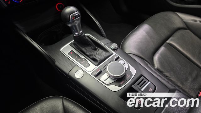 Audi A3 2015 — photo 9
