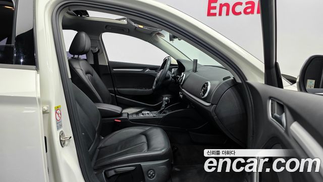 Audi A3 2015 — photo 12