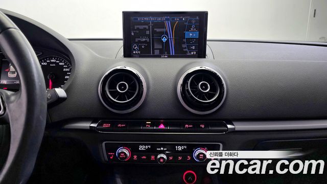 Audi A3 2015 — photo 15