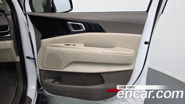 Kia Canival 2024 — photo 15