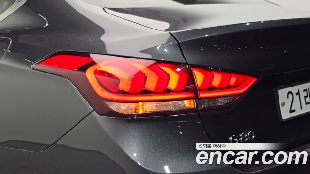 Genesis G80 2017 — photo 9