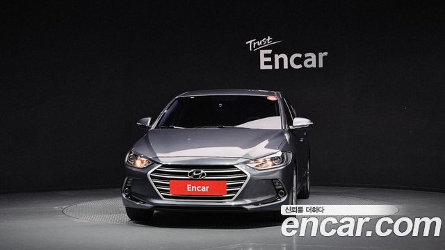 Hyundai AVANTE 2018 — photo 3
